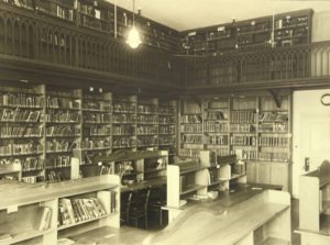 alte Aufnahme der Romanistik-Bibliothek im Erlanger Schloss